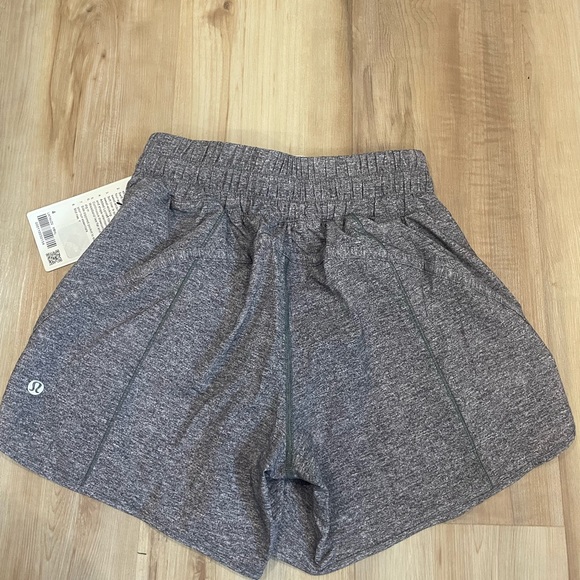 Lululemon shorts - Picture 4 of 5
